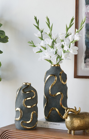 Vases, Bowls & Vessels