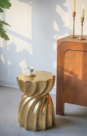 Stools & Ottomans